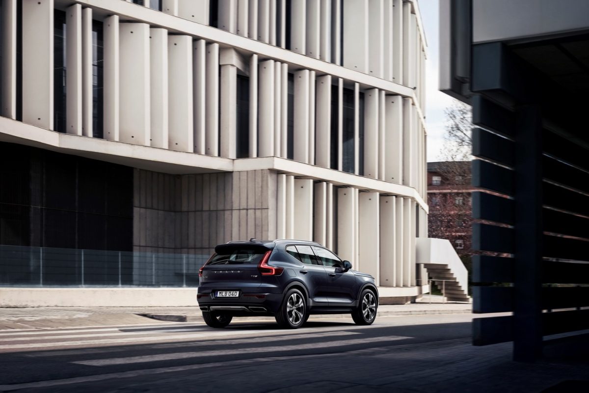 VOLVO XC40