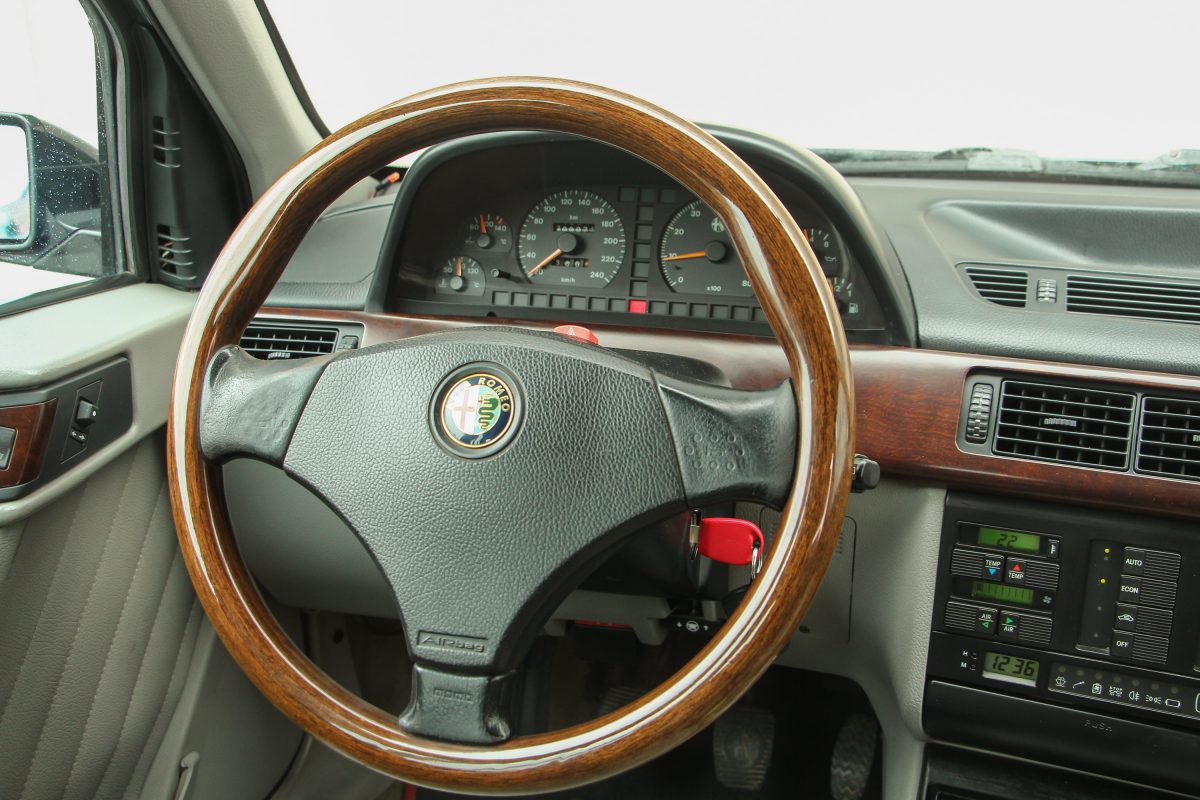 ALFA ROMEO 155