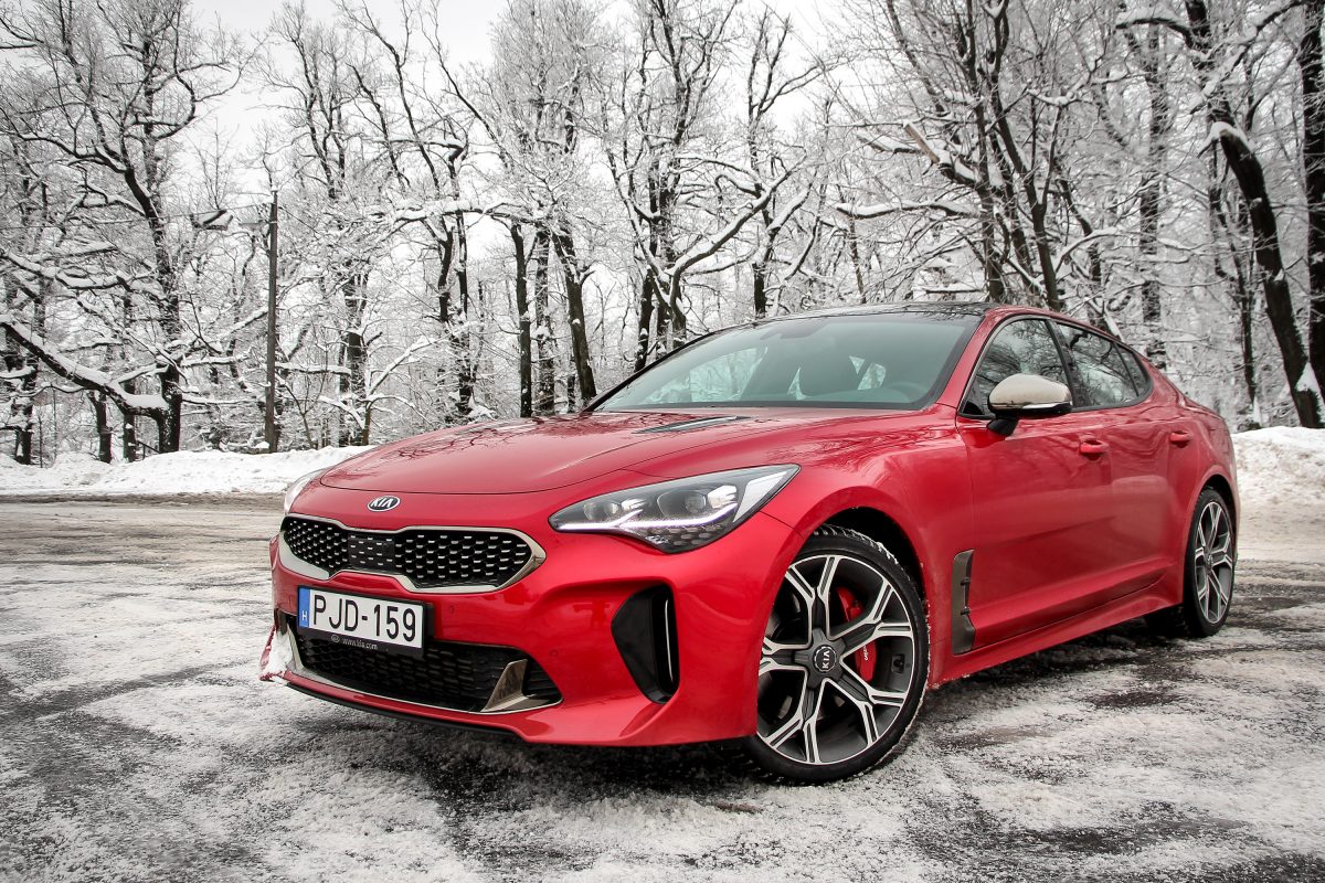 KIA STINGER