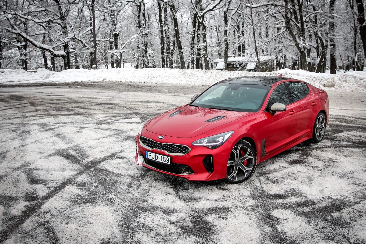 KIA STINGER