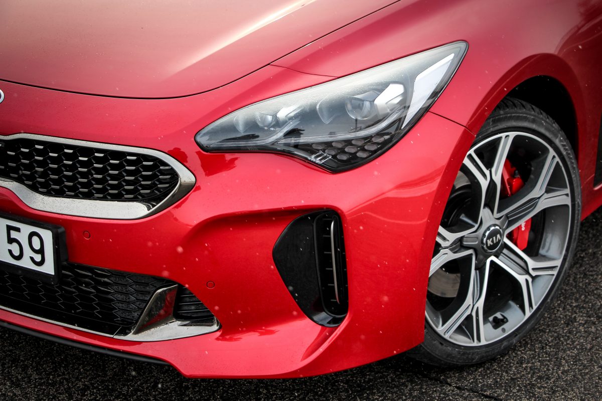 KIA STINGER