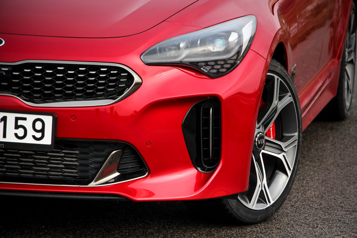 KIA STINGER