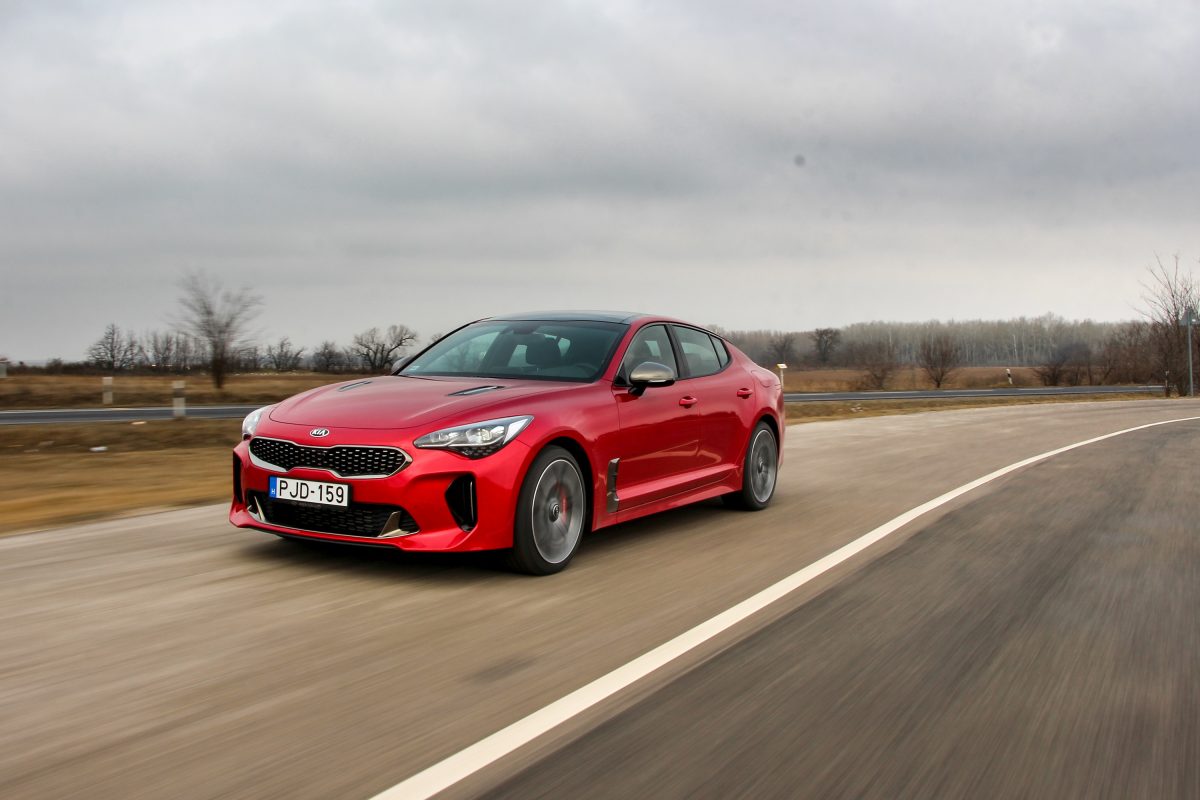 KIA STINGER