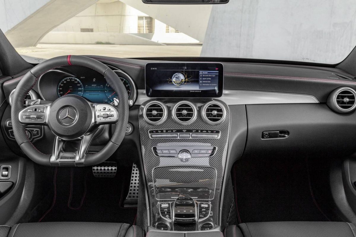 MERCEDES-AMG C-OSZTÁLY