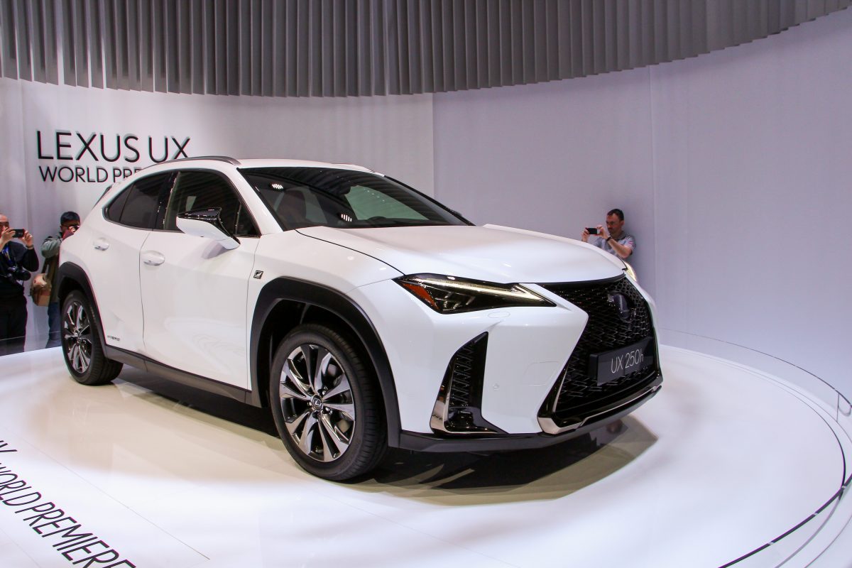 LEXUS