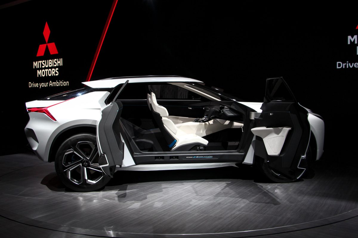 MITSUBISHI OUTLANDER