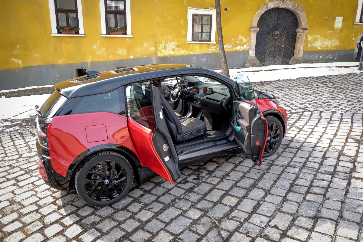 BMW I3