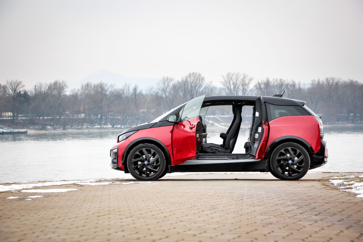 BMW I3