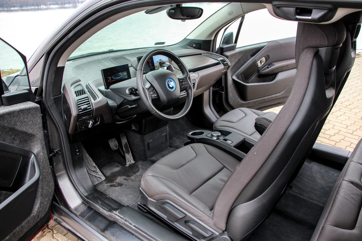 BMW I3