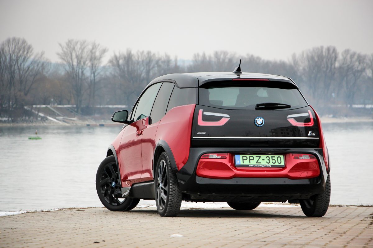 BMW I3