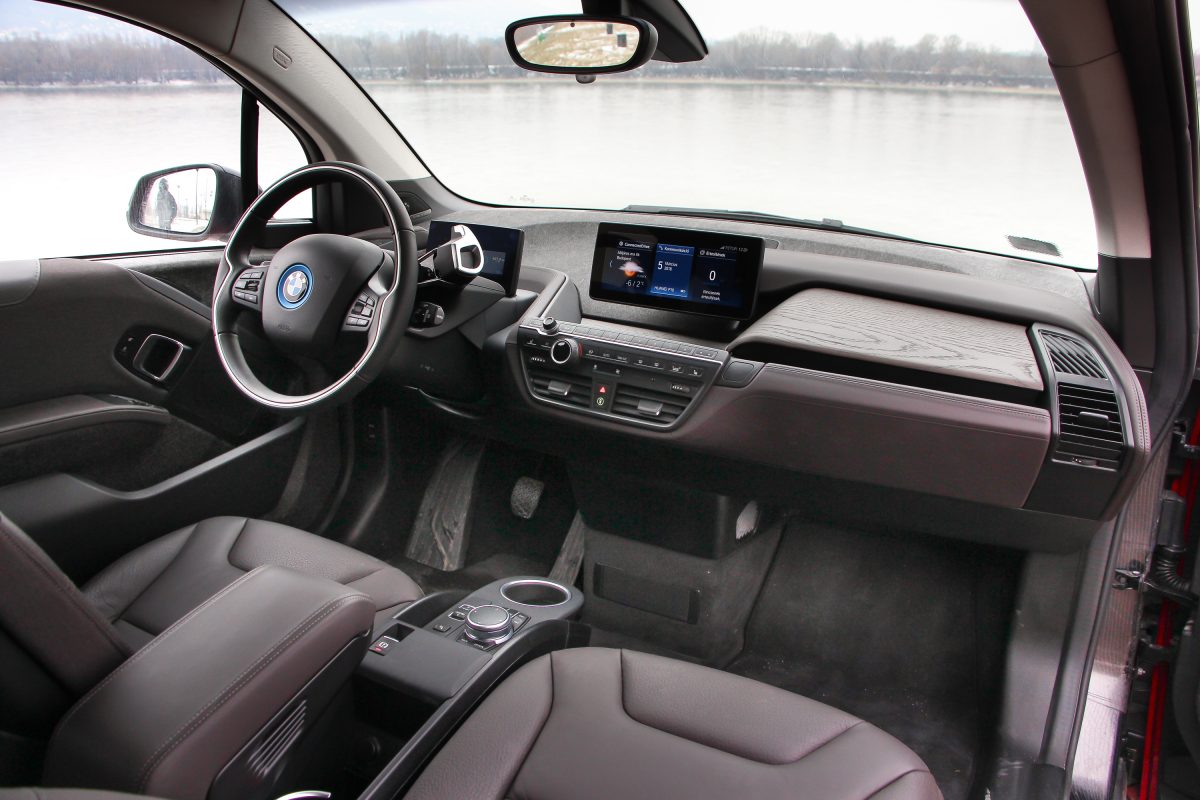 BMW I3