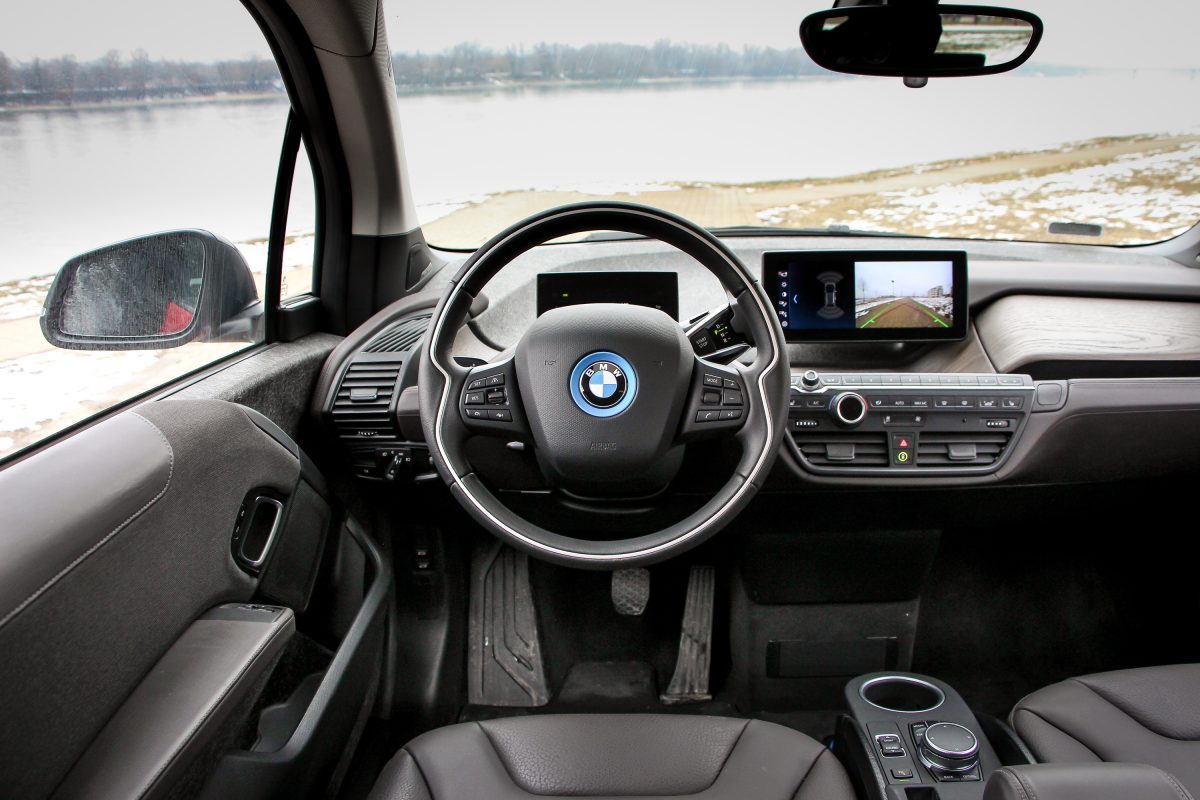 BMW I3
