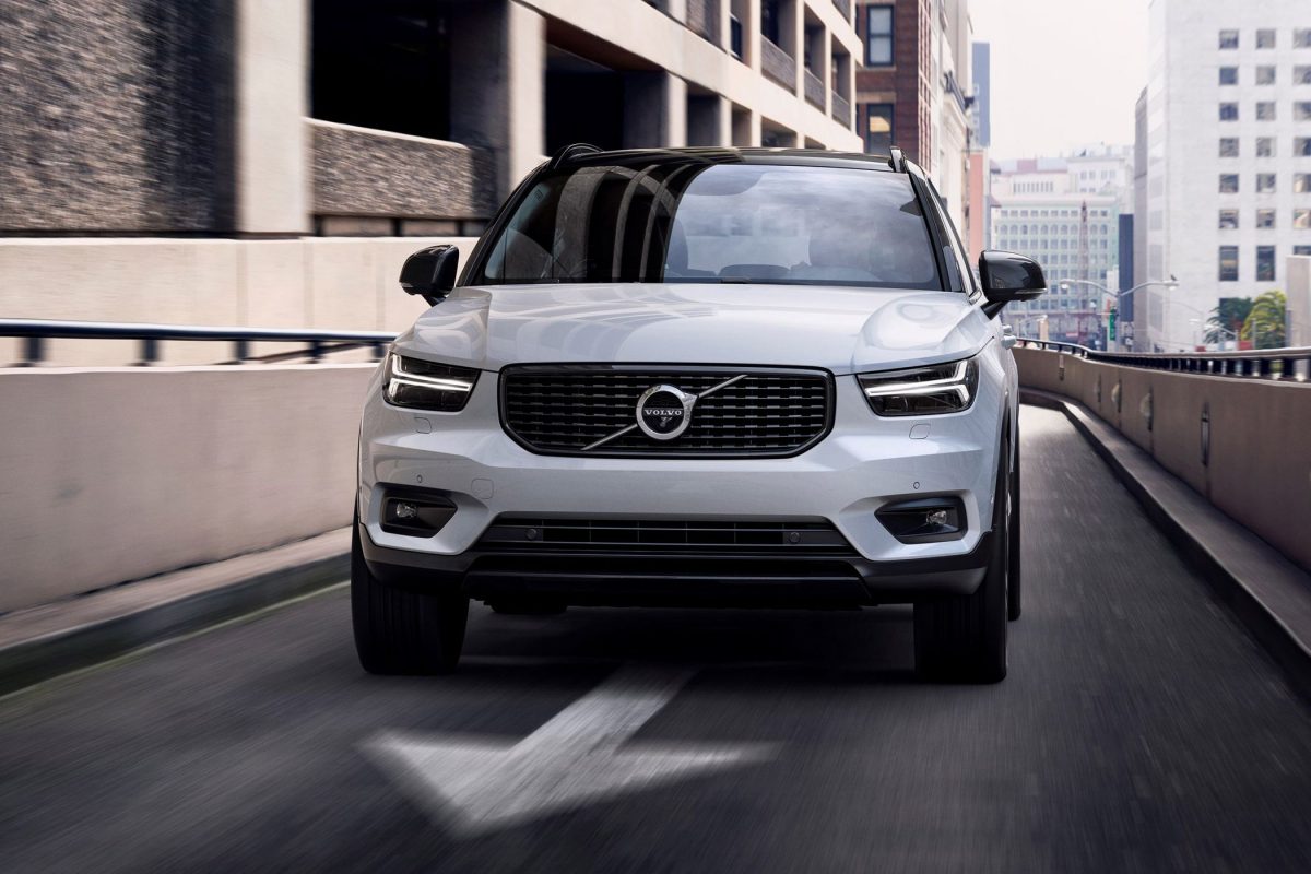 VOLVO XC40