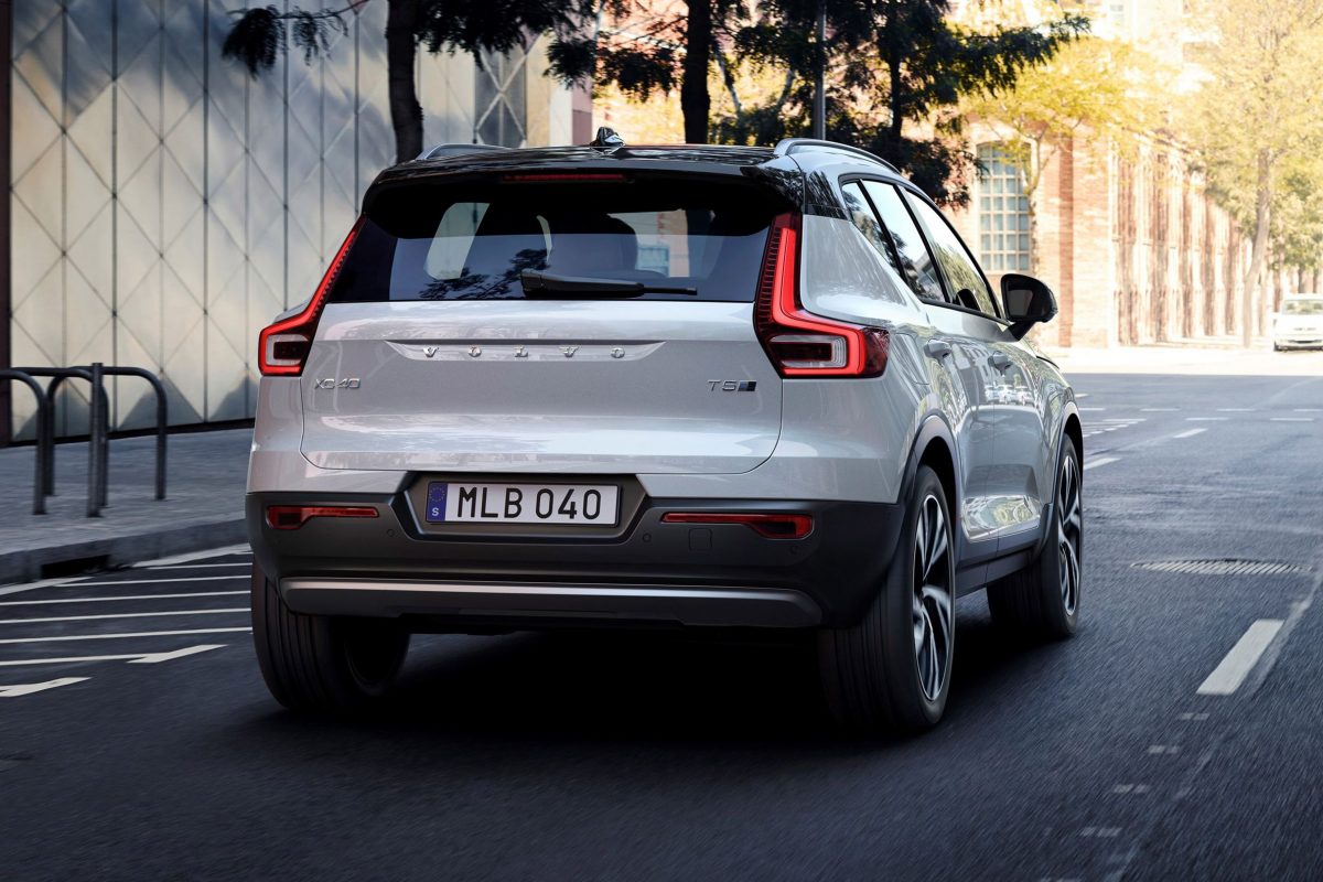 VOLVO XC40