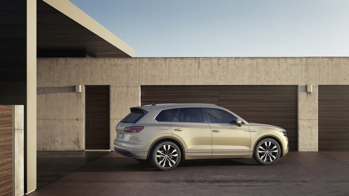 VOLKSWAGEN TOUAREG