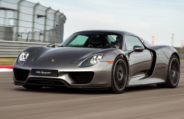 Öt lenyűgöző részlet a Porsche 918 Spyderről