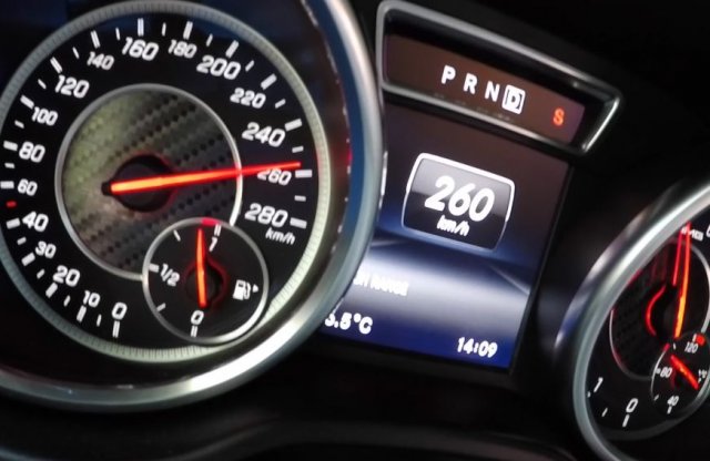 Mire képes egy 1000 lóerős Merci G-osztály?