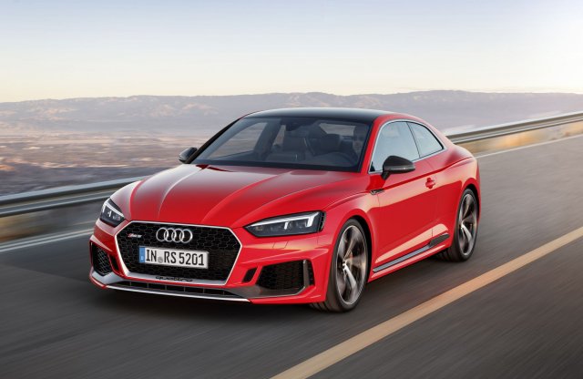 Még a halálból is visszahoz az Audi RS 5!