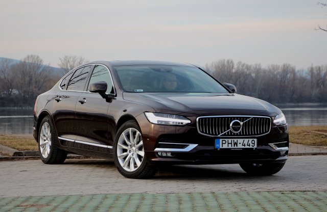 Ebben még van anyag! – Volvo S90 T6 AWD