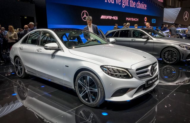 Dízel hibrideket készített a Mercedes