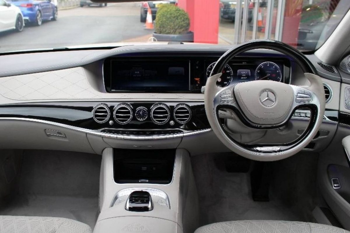 MERCEDES-MAYBACH S600