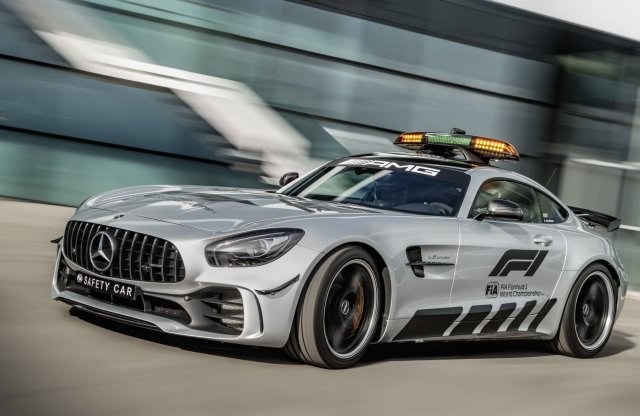 Minden idők legerősebb Safety Car-ja az idei Mercedes