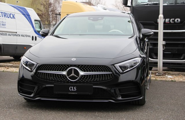Itthon láthattuk az új Mercedes CLS-t