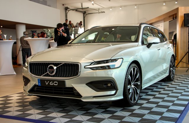 Gyönyörű kombi Volvo landolt Budapesten