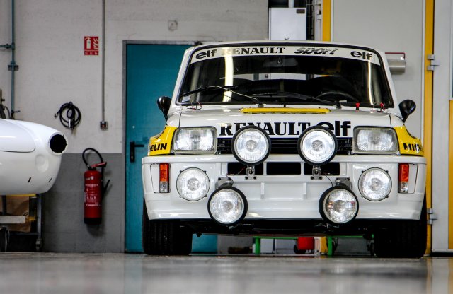 A Renault 120 évét egy nap alatt nyálaztuk át