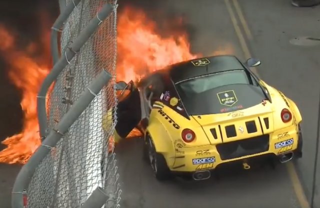 Rövid életű volt a Ferrari driftautó