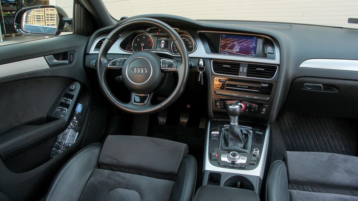 AUDI A4