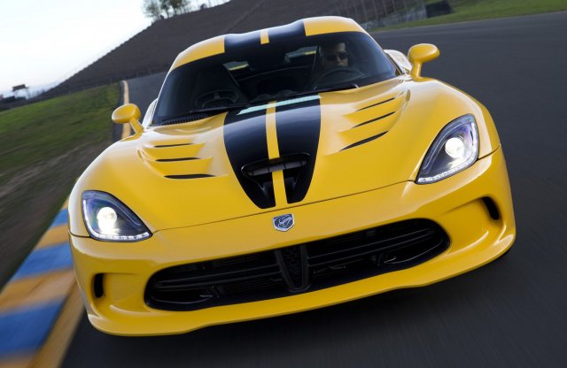 Videón a Dodge Viper evolúciója