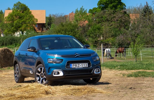Saját úton jár az új  Citroën C4 Cactus