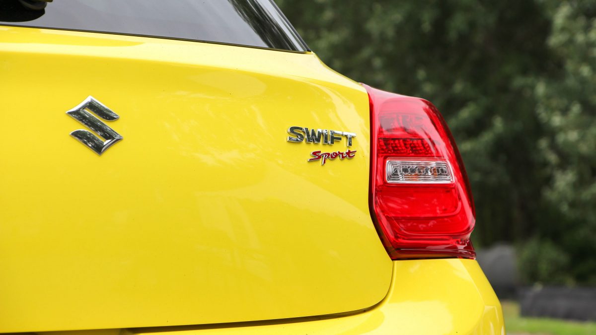 SUZUKI SWIFT