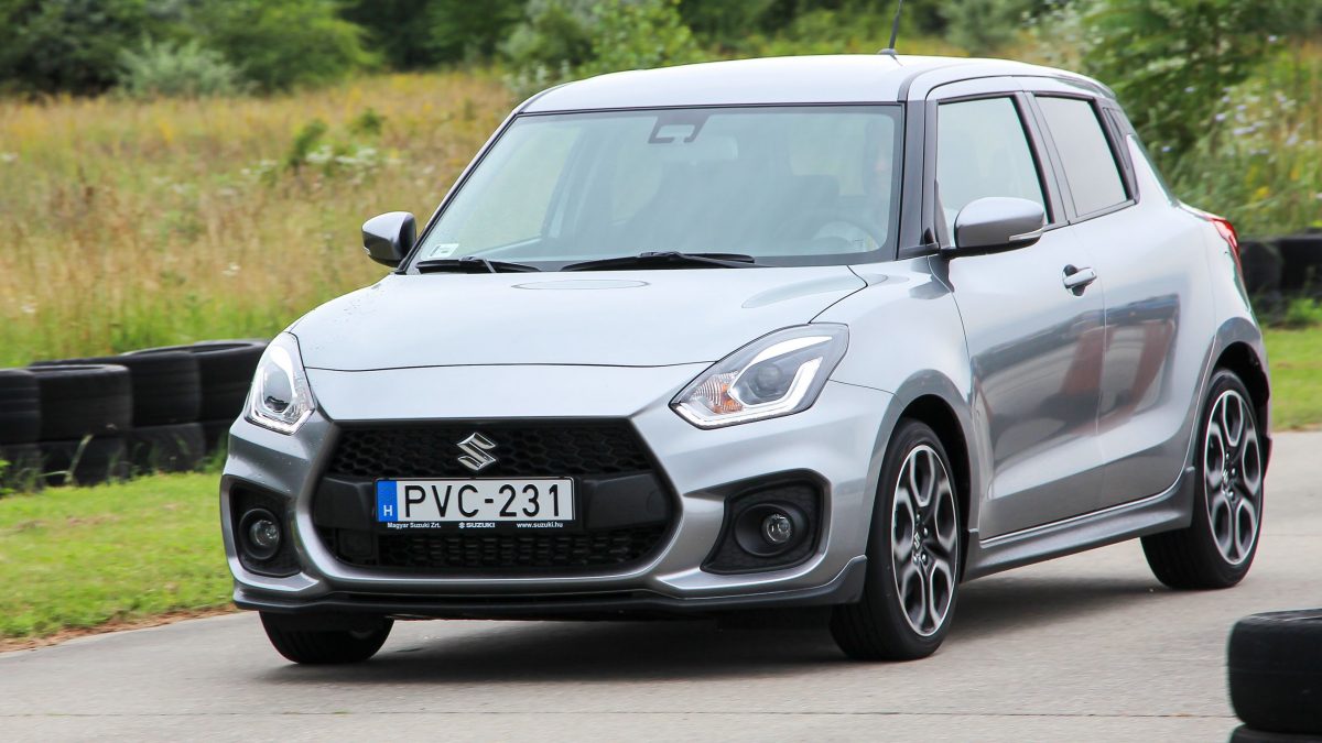 SUZUKI SWIFT