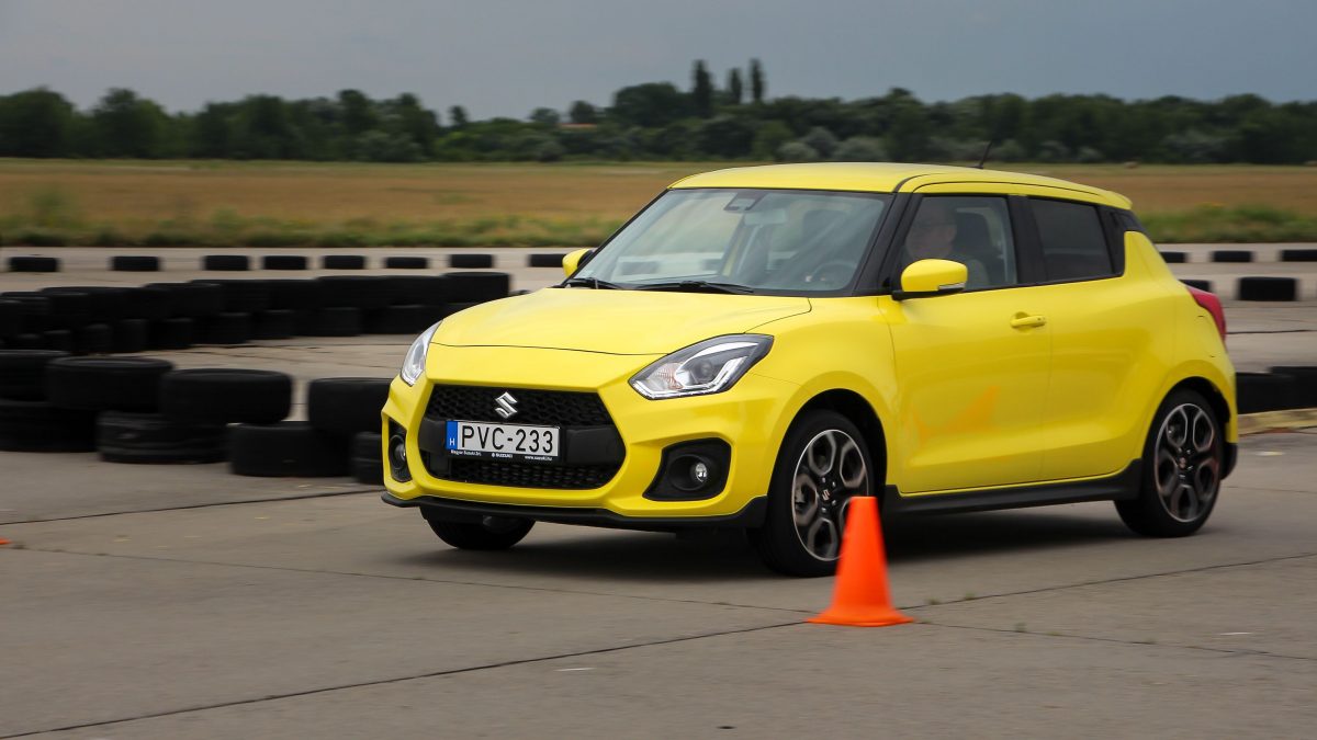 SUZUKI SWIFT