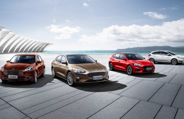 Kínában tért vissza a Ford Escort, ami az új Focus rokona is