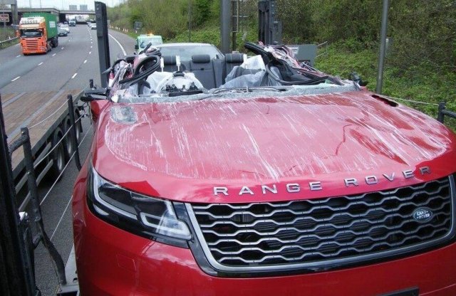 Elkészült az első kabrió Range Rover Velar