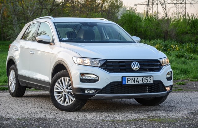 Nincs kettő négy nélkül - VW T-Roc teszt