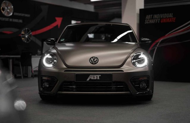 ABT tuningot kapott a VW Beetle Cabrio