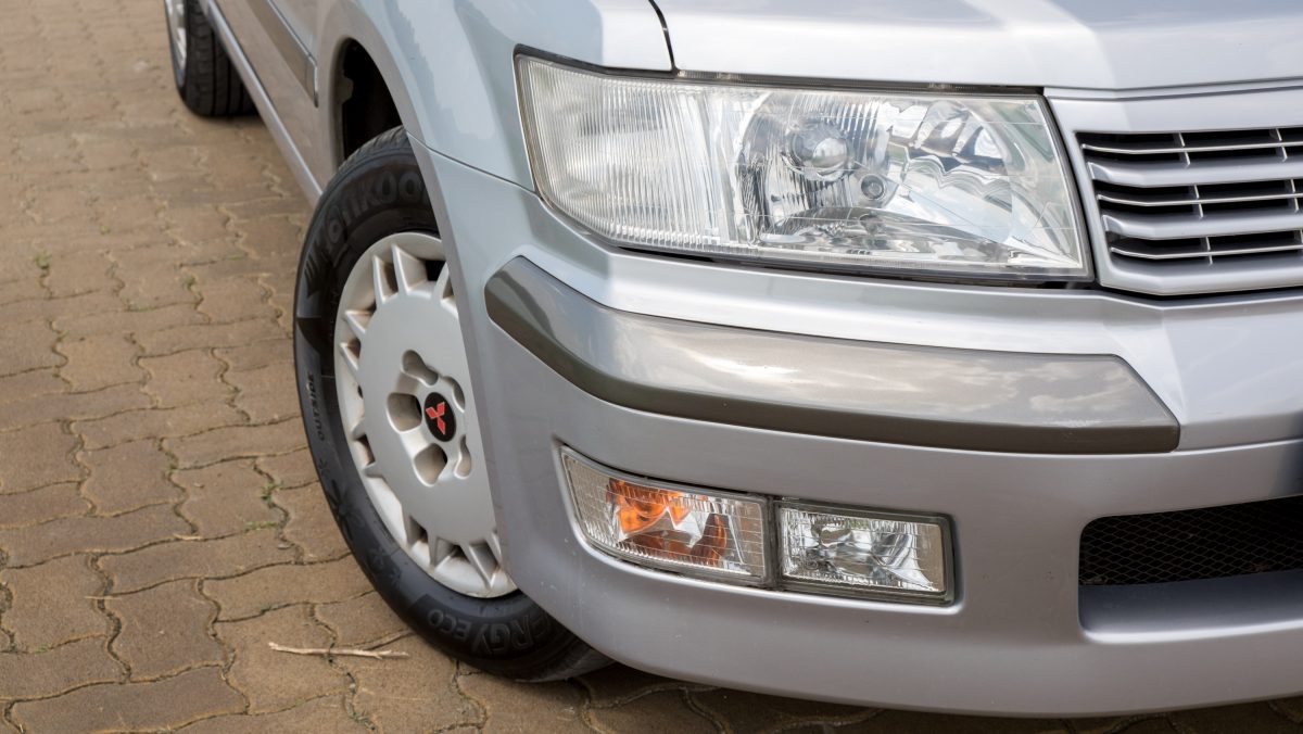 MITSUBISHI SPACE WAGON