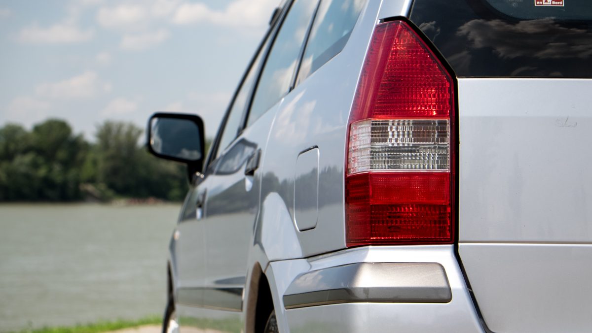 MITSUBISHI SPACE WAGON