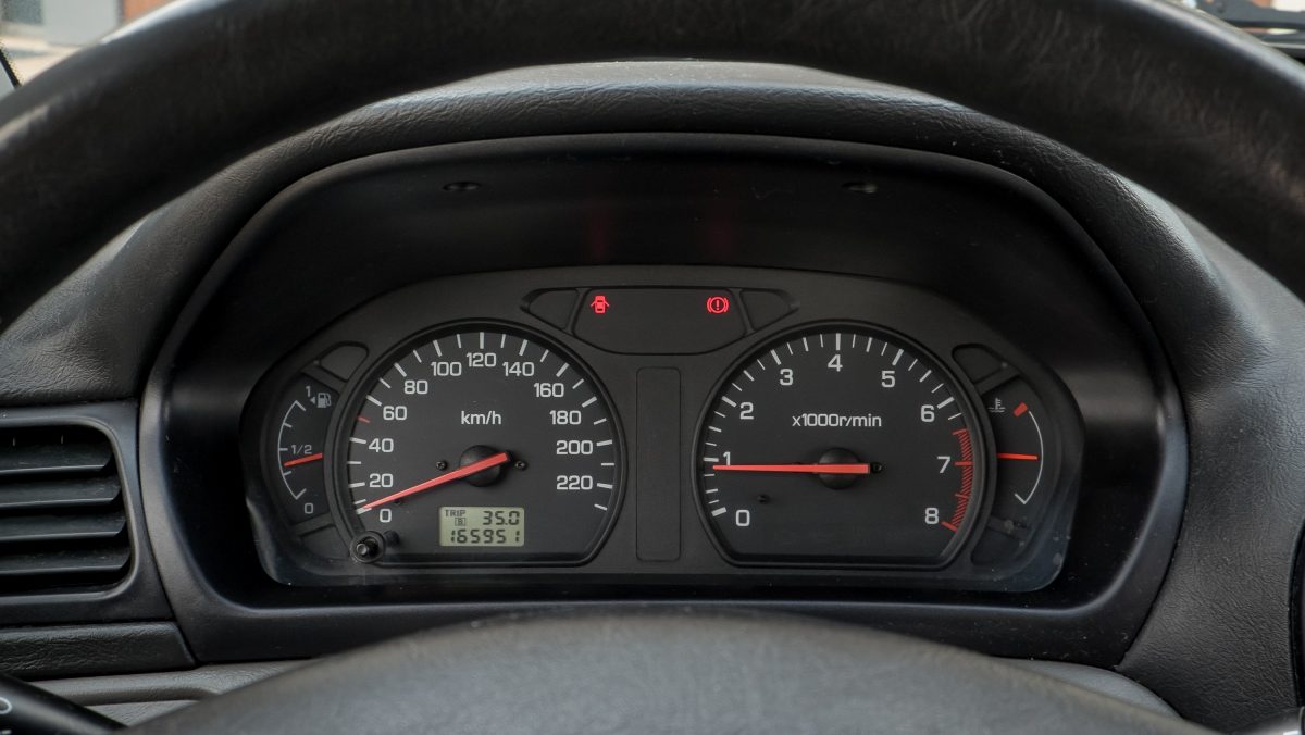 MITSUBISHI SPACE WAGON