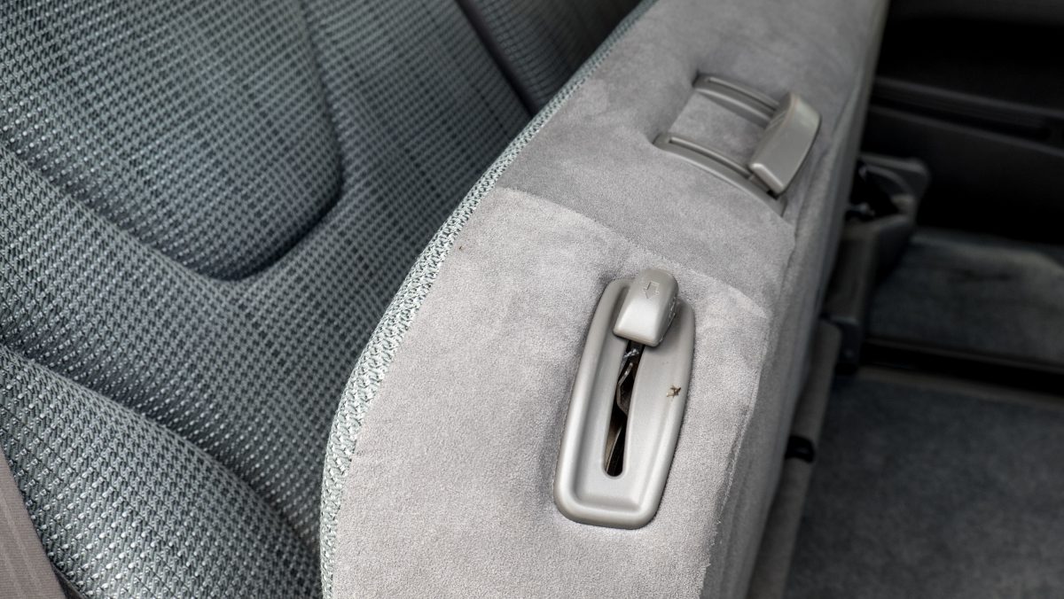 MITSUBISHI SPACE WAGON