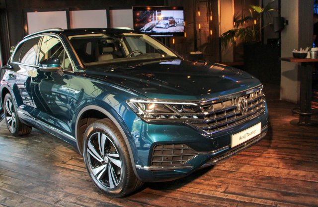 Randevúztunk a 106 kilótól megfosztott VW Touareggel