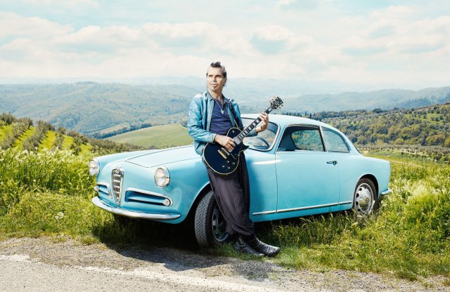 Sztárparádéval készül az Alfa Romeo a Mille Migliára