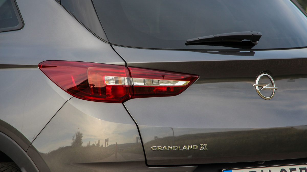 OPEL GRANDLAND X