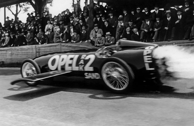 90 éves az Opel rakétaautója