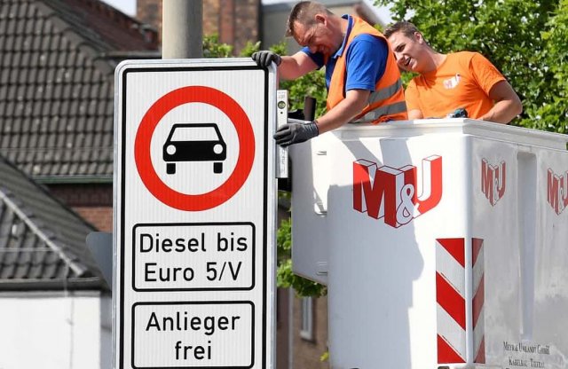 Hamburg meglépte a dízelmotoros autók kitiltását