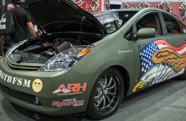 Elszabadult a 800 lóerős Prius!